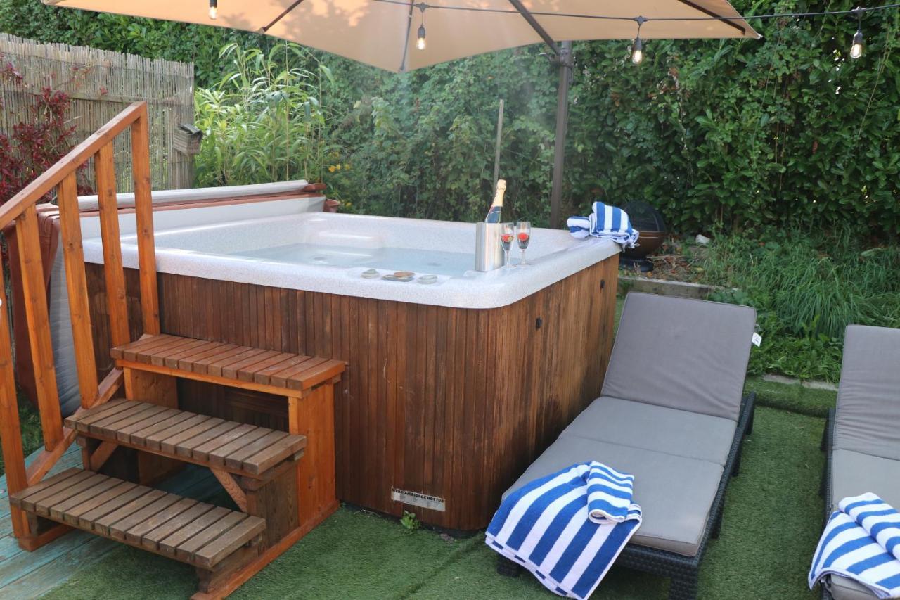 Palm 1 Park Home With Hot Tub Swanage Exterior foto